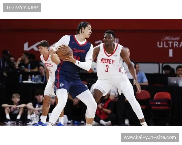 新秀谢泼德三分6投4中 火箭击败快船一战展现未来潜力