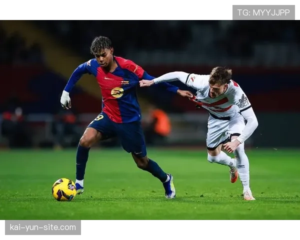 本轮西甲赛场冷门频出中游球队展现顽强防守体系